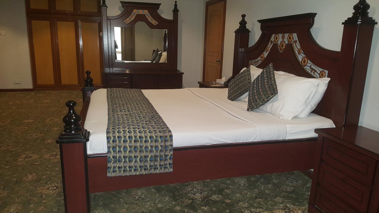 Phoenicia Hotel Manama Exterior photo