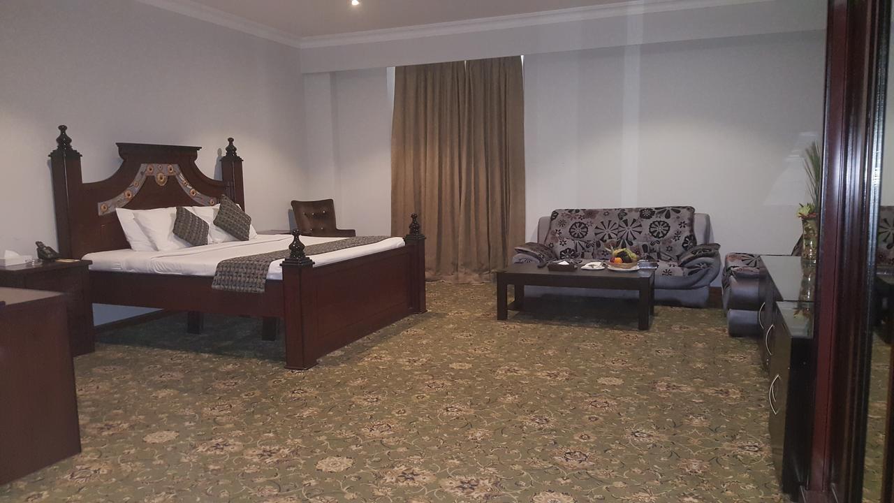 Phoenicia Hotel Manama Exterior photo