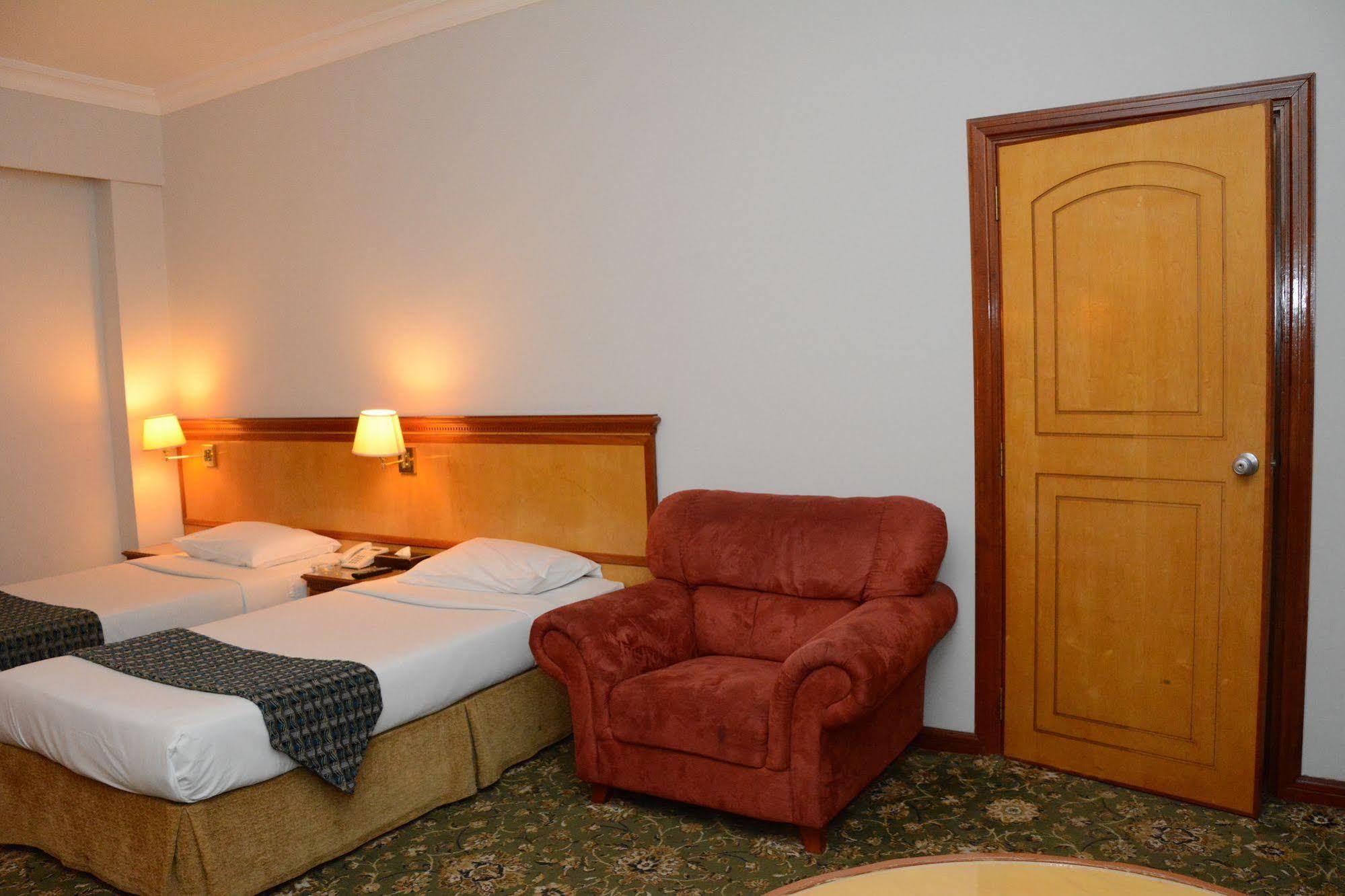 Phoenicia Hotel Manama Exterior photo